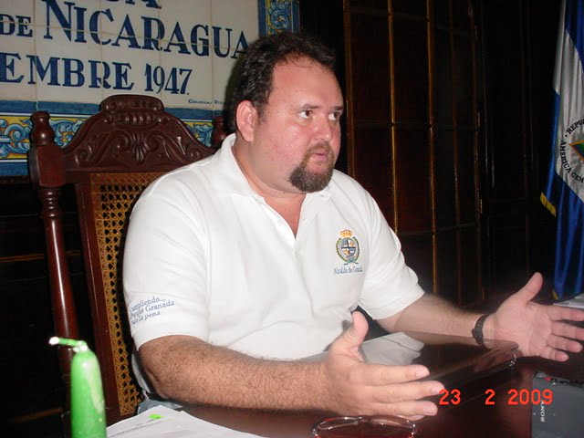 Ing. Eulogio Mejia, alcalde de Granada